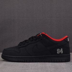 【M공장】나이키 x 슈프림 SB 덩크 로우 블랙 HQ8487-001