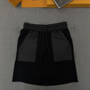 루이비통 포켓 모노그램 위드 테크니컬 시그니처 숏 팬츠