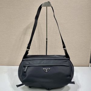 프라다 리나일론 사피아노 바이커백 라지 2VH991