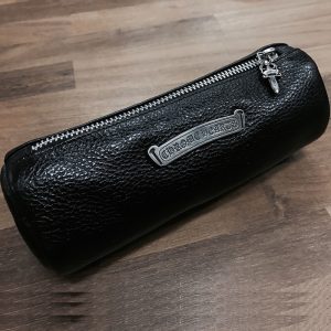 크롬하츠 레더 스크롤 라벨 실버 플레이트 실린더 케이스