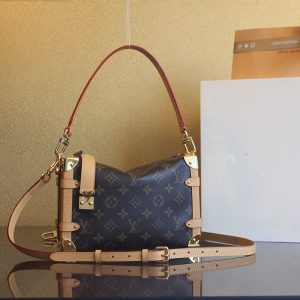 루이비통 사이드 트렁크 MM 캔버스 모노그램 M46358