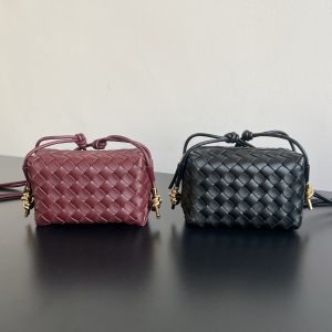 보테가베네타 미니 루프 카메라 백 736125