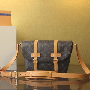 루이비통 크리스토퍼 메신저 모노그램 캔버스 M28115