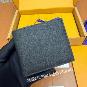 루이비통 마르코 월릿 LV 에어로그램 반지갑 M25944