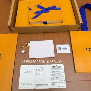 루이비통 LV 참 카드 홀더 앙프렝뜨 모노그램 M29250