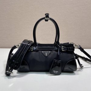 프라다 리나일론 보니백 1BA486