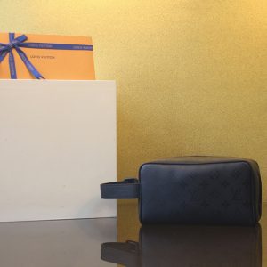 루이비통 락커 돕 키트 모노그램 미드나잇 M26810