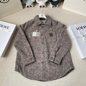 로에베 아나그램 엠보싱 가죽 패치 울 라마 오버셔츠