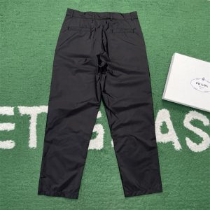 프라다 리나일론 테이퍼드 트라우저